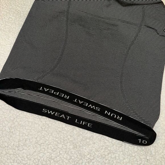 Lululemon Womens Swiftly Tank Top Black White Stripes Size 10 EUC - Picture 6 of 9